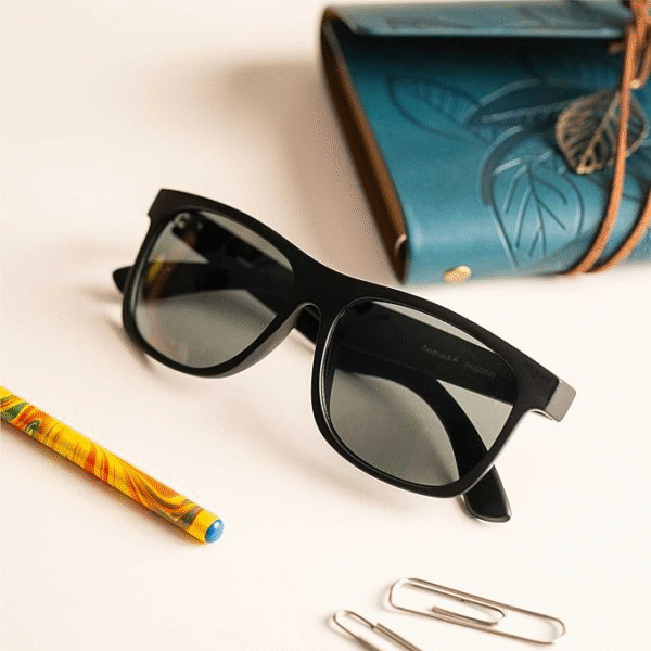 Rastrack 100% UV Protected Wayfarer Sunglasses for Men - Image 2